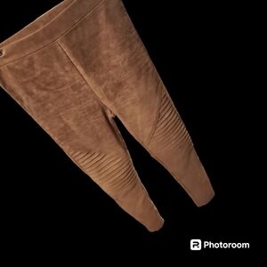 Ooberswank Women’s Faux suede moto leggings in size small